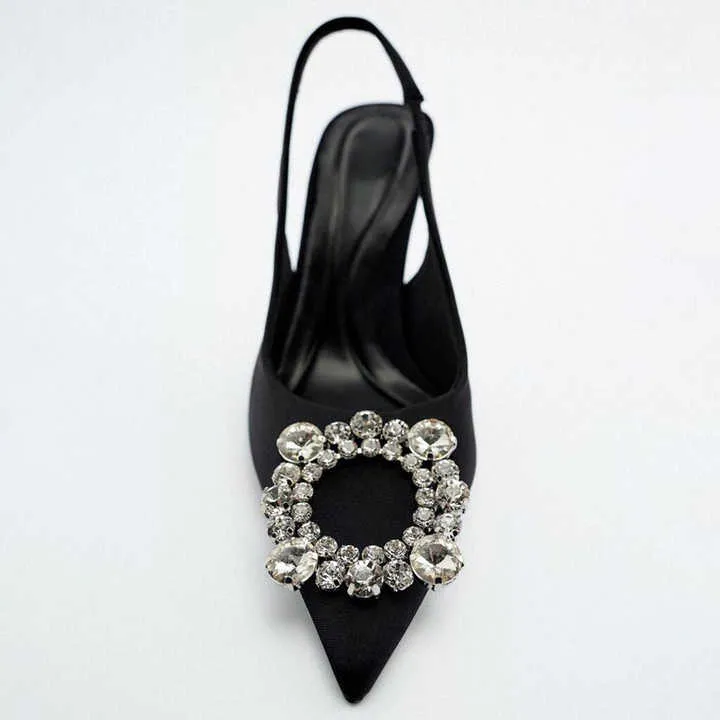كعب نسائي عالي - women's high heels